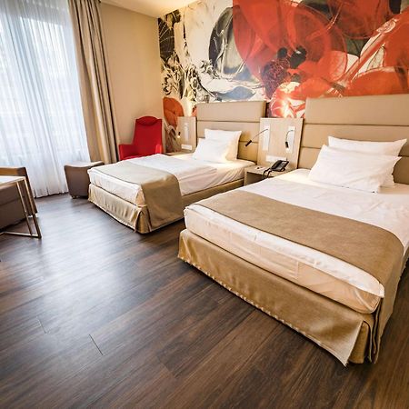 First Inn Hotel Zwickau Eksteriør bilde