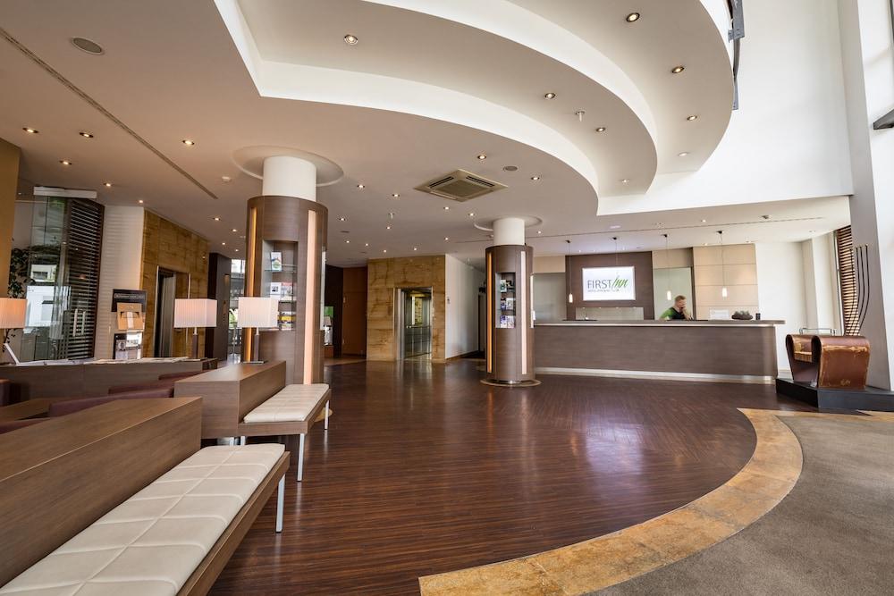 First Inn Hotel Zwickau Eksteriør bilde