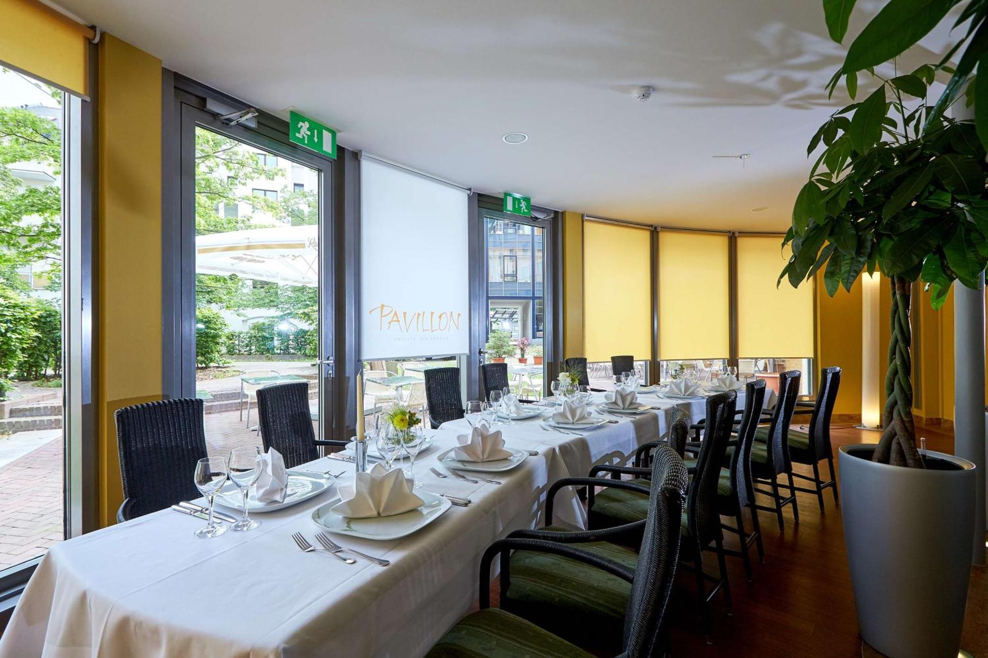 First Inn Hotel Zwickau Eksteriør bilde