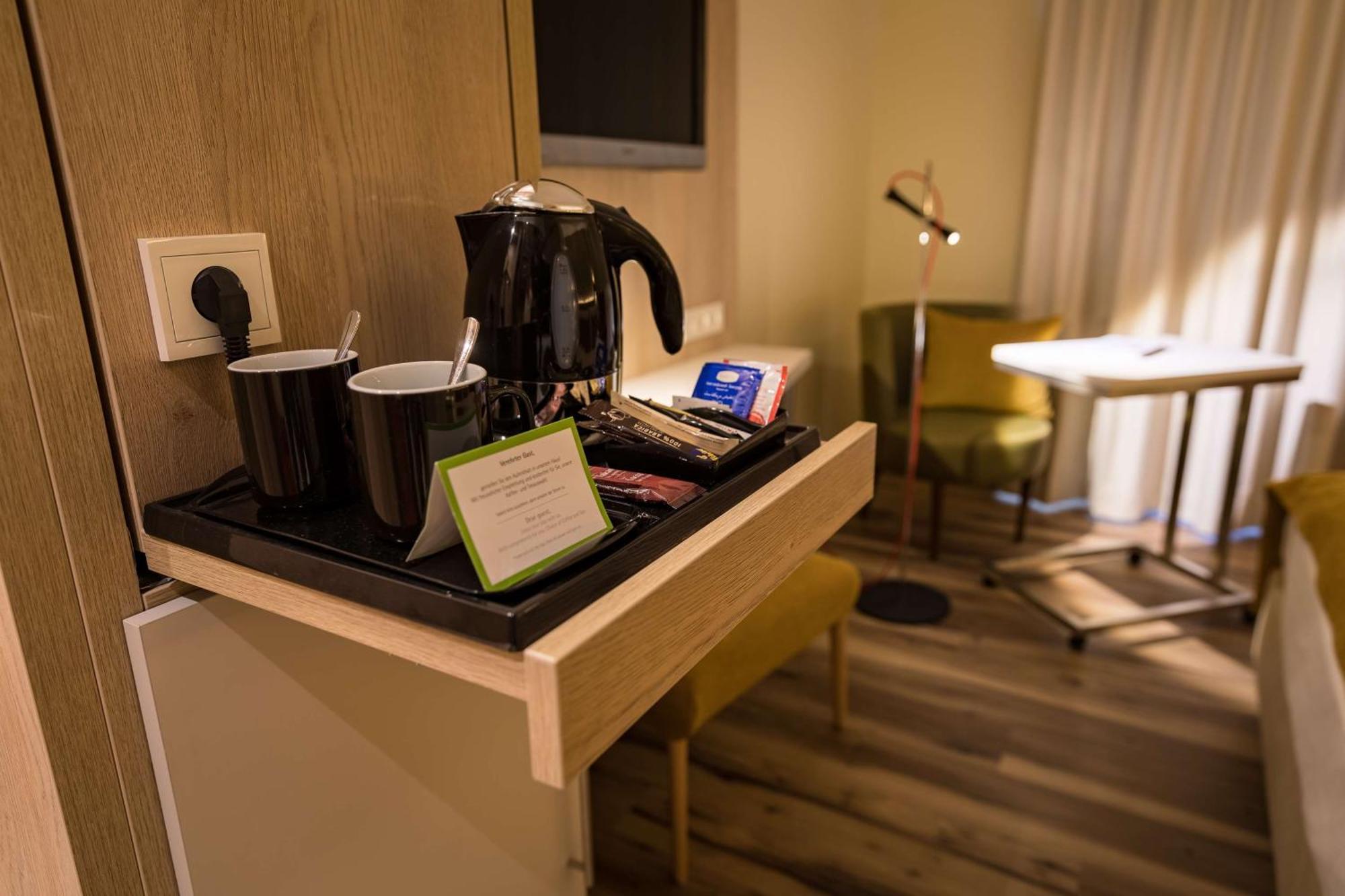First Inn Hotel Zwickau Eksteriør bilde