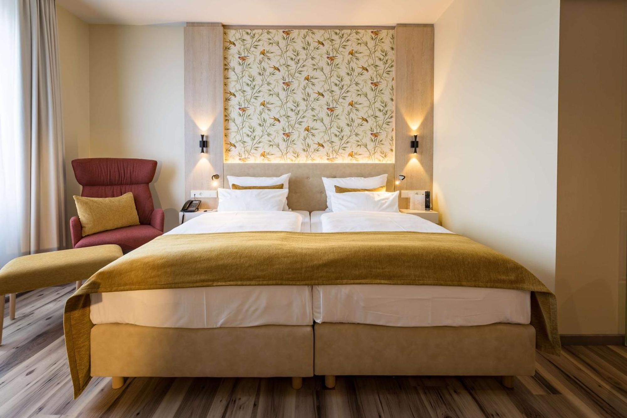 First Inn Hotel Zwickau Eksteriør bilde