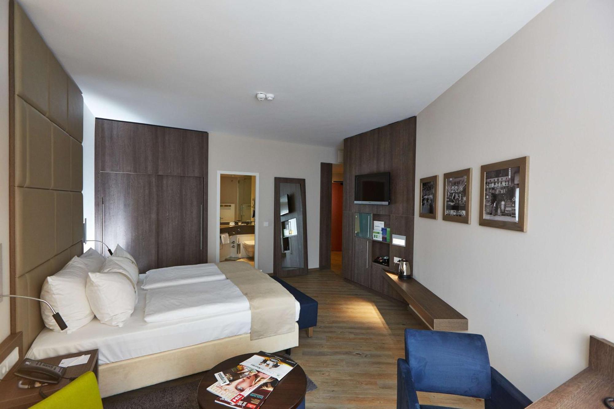 First Inn Hotel Zwickau Eksteriør bilde