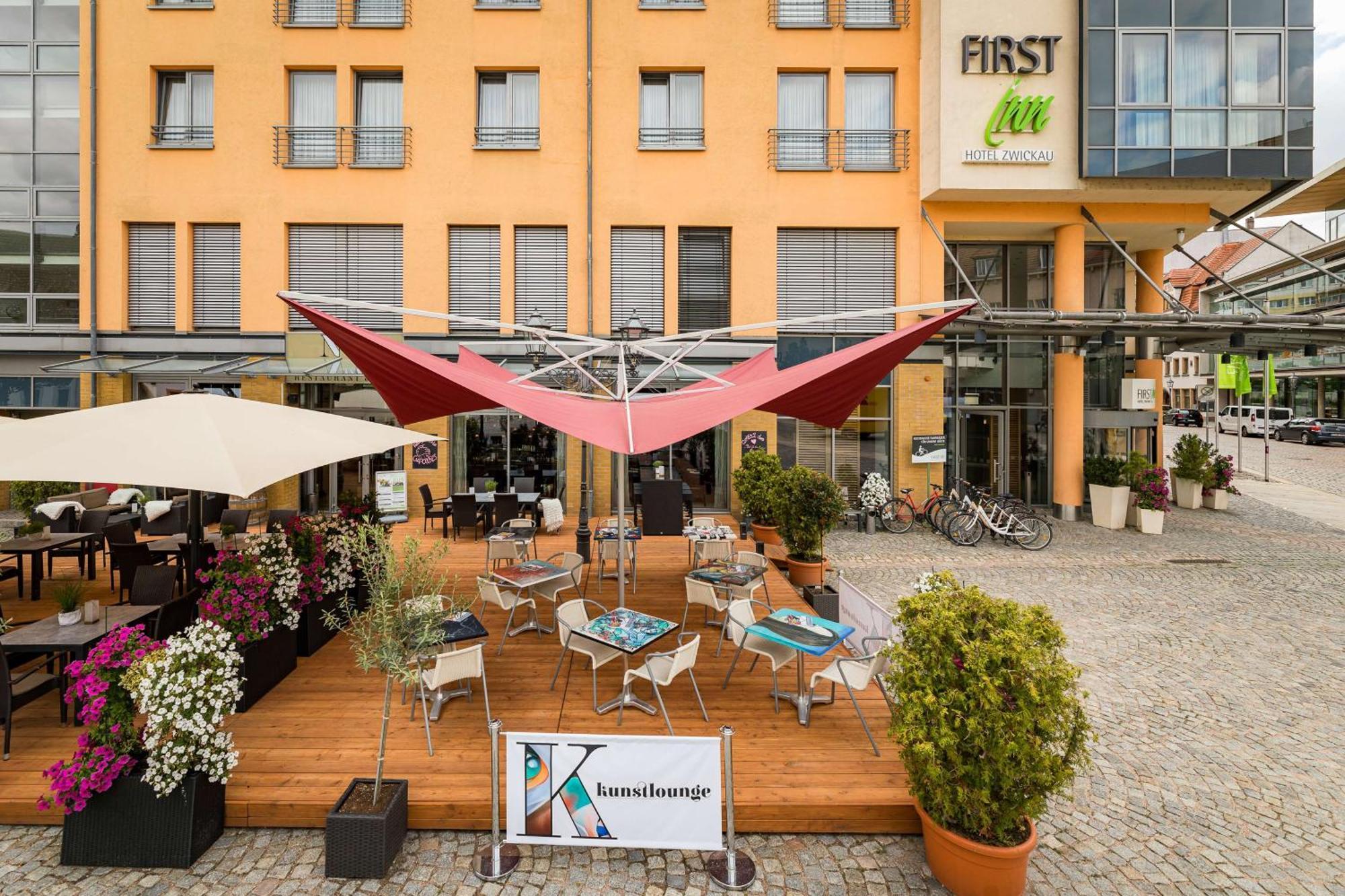 First Inn Hotel Zwickau Eksteriør bilde